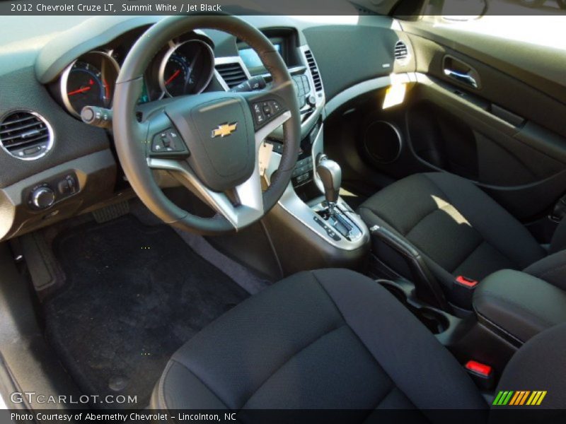 Summit White / Jet Black 2012 Chevrolet Cruze LT