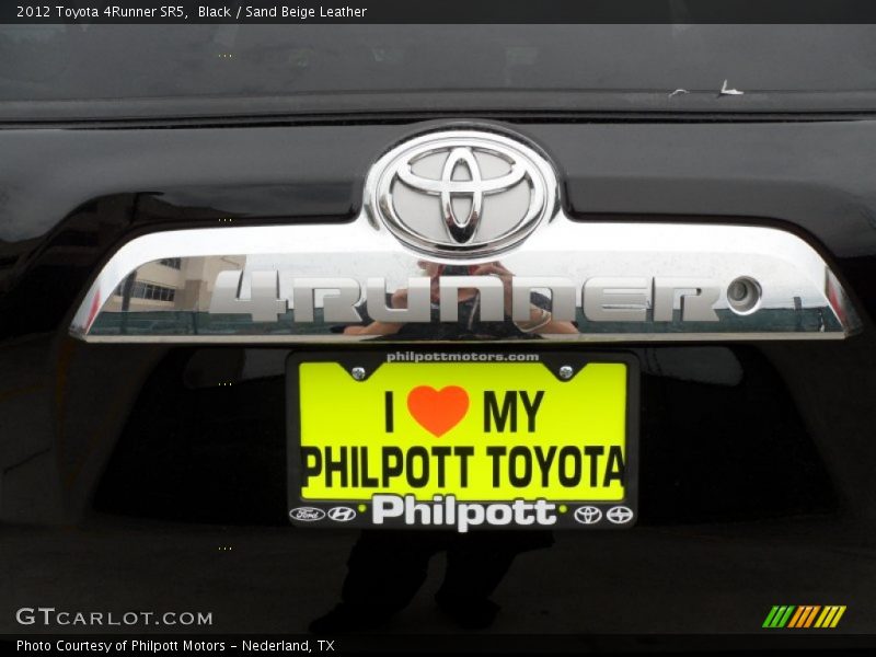 Black / Sand Beige Leather 2012 Toyota 4Runner SR5