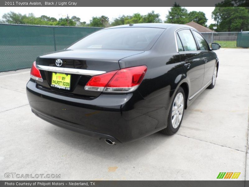 Black / Light Gray 2011 Toyota Avalon