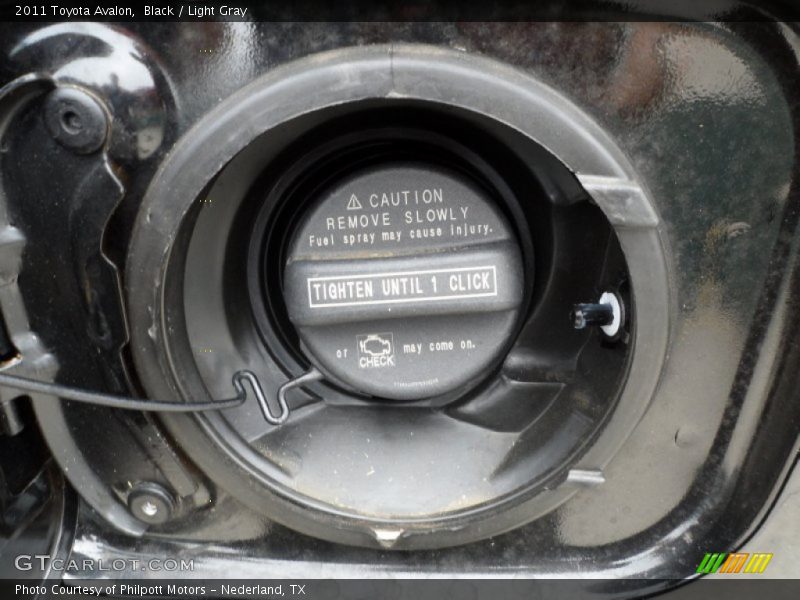 Black / Light Gray 2011 Toyota Avalon