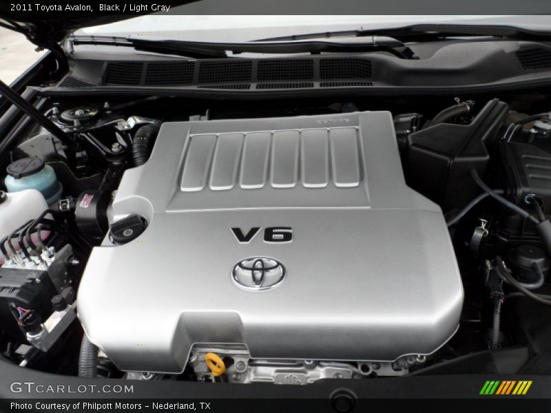 Black / Light Gray 2011 Toyota Avalon