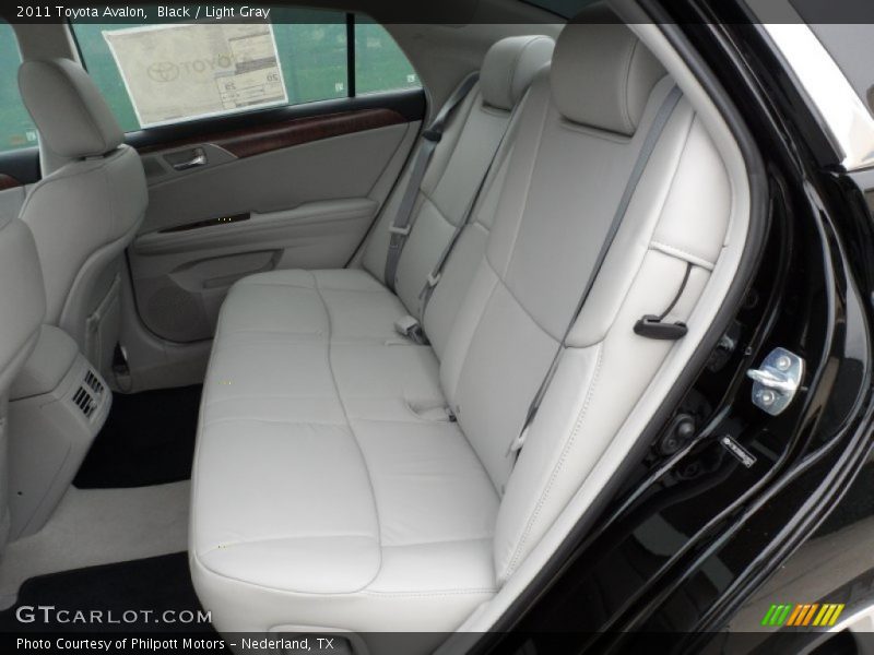 Black / Light Gray 2011 Toyota Avalon