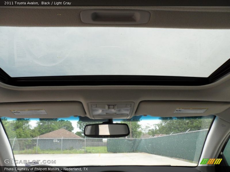 Black / Light Gray 2011 Toyota Avalon