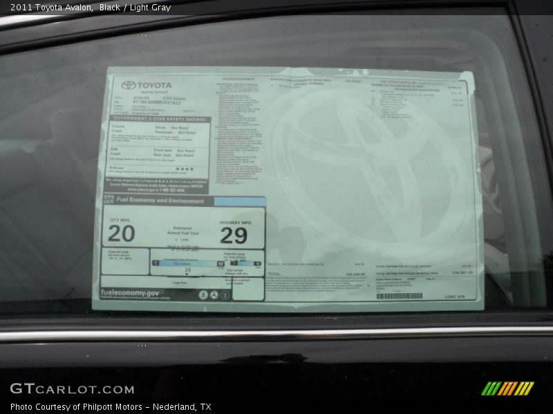 Black / Light Gray 2011 Toyota Avalon