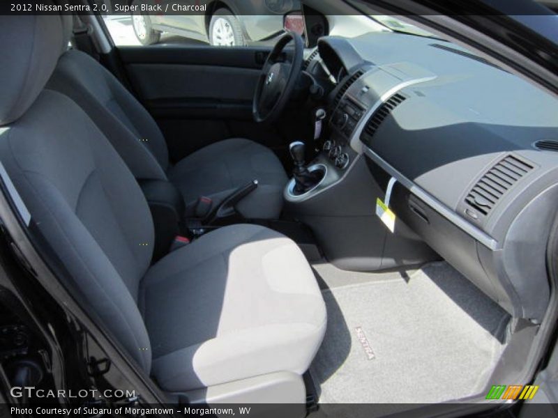Super Black / Charcoal 2012 Nissan Sentra 2.0