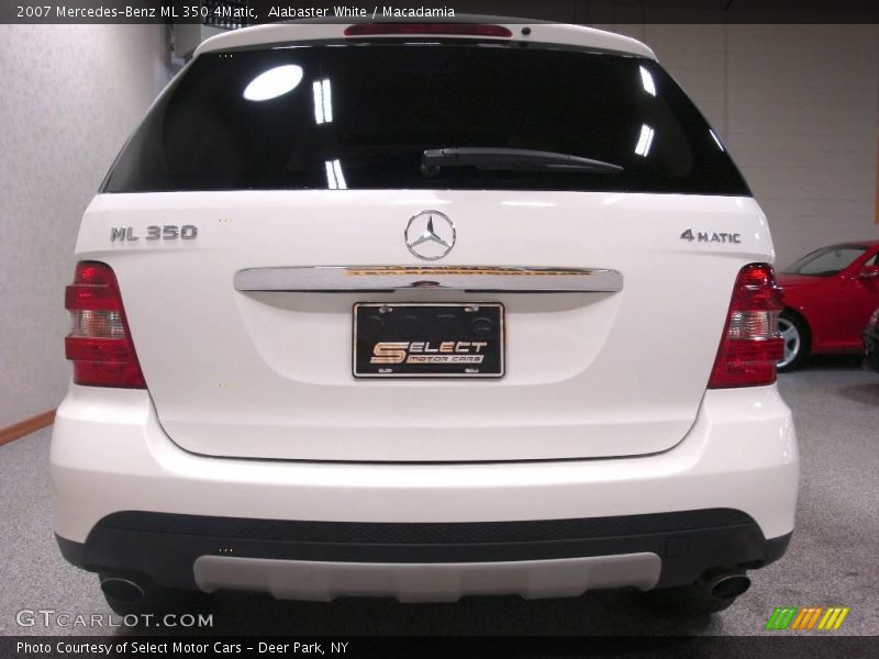 Alabaster White / Macadamia 2007 Mercedes-Benz ML 350 4Matic