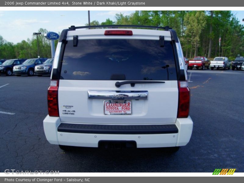 Stone White / Dark Khaki/Light Graystone 2006 Jeep Commander Limited 4x4