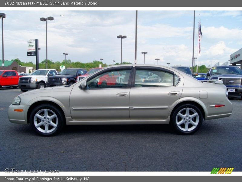 Sunlit Sand Metallic / Blond 2002 Nissan Maxima SE