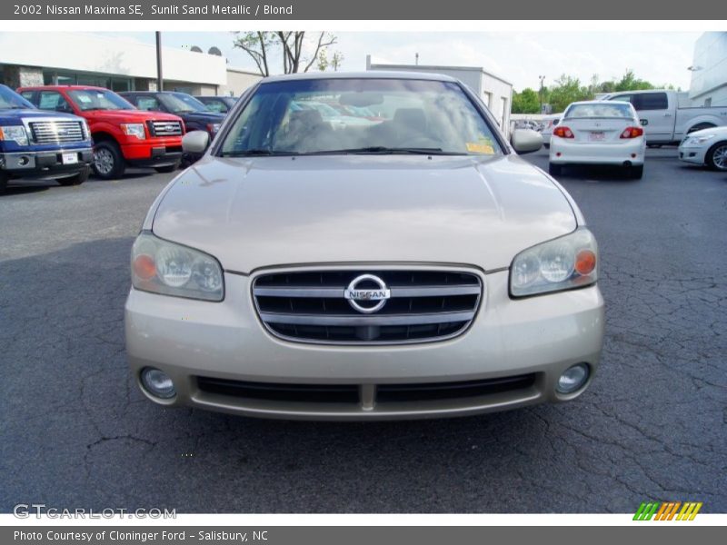 Sunlit Sand Metallic / Blond 2002 Nissan Maxima SE
