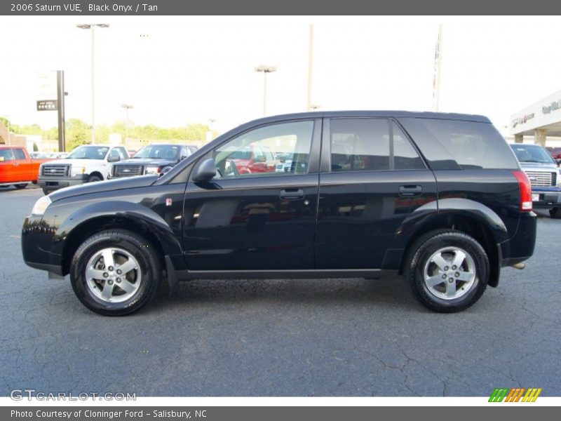 Black Onyx / Tan 2006 Saturn VUE