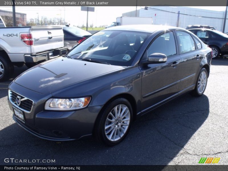 Titanium Grey Metallic / Off Black Leather 2011 Volvo S40 T5