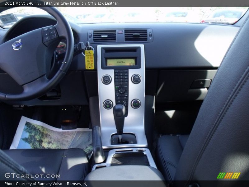 Titanium Grey Metallic / Off Black Leather 2011 Volvo S40 T5