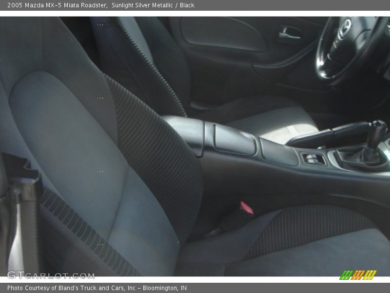 Sunlight Silver Metallic / Black 2005 Mazda MX-5 Miata Roadster