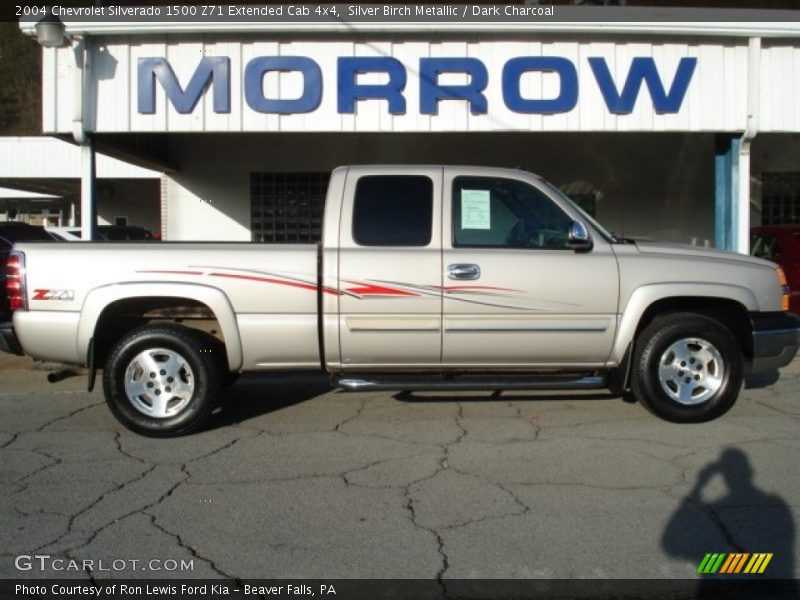 Silver Birch Metallic / Dark Charcoal 2004 Chevrolet Silverado 1500 Z71 Extended Cab 4x4