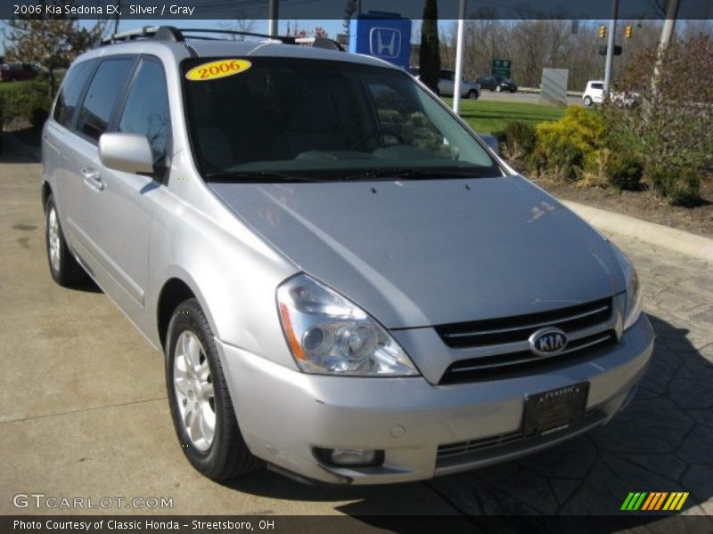 Silver / Gray 2006 Kia Sedona EX