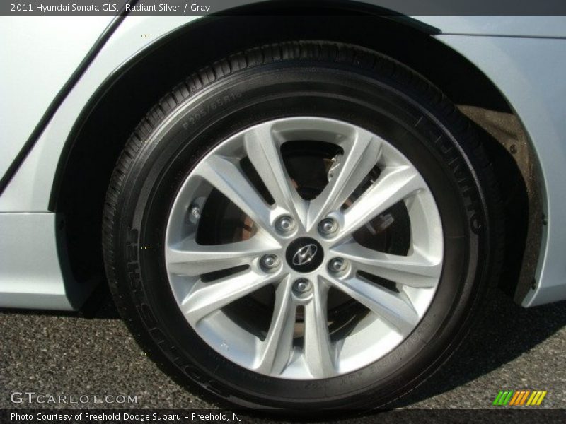 Radiant Silver / Gray 2011 Hyundai Sonata GLS