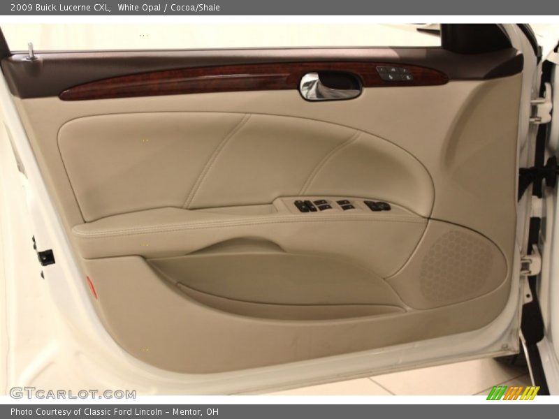 White Opal / Cocoa/Shale 2009 Buick Lucerne CXL