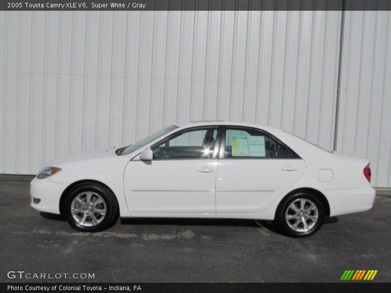 Super White / Gray 2005 Toyota Camry XLE V6