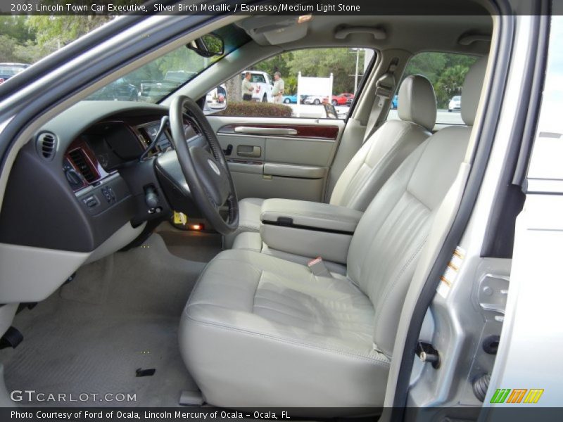 Silver Birch Metallic / Espresso/Medium Light Stone 2003 Lincoln Town Car Executive