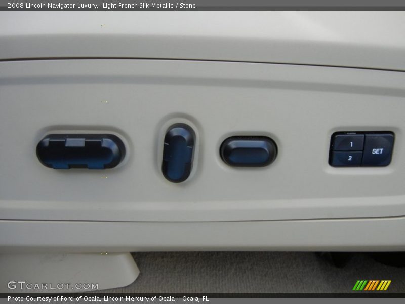 Light French Silk Metallic / Stone 2008 Lincoln Navigator Luxury