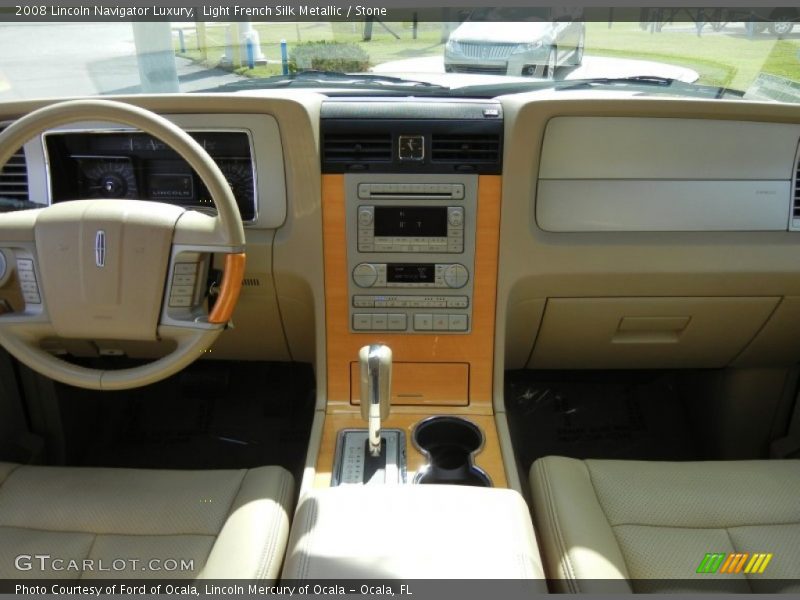 Light French Silk Metallic / Stone 2008 Lincoln Navigator Luxury