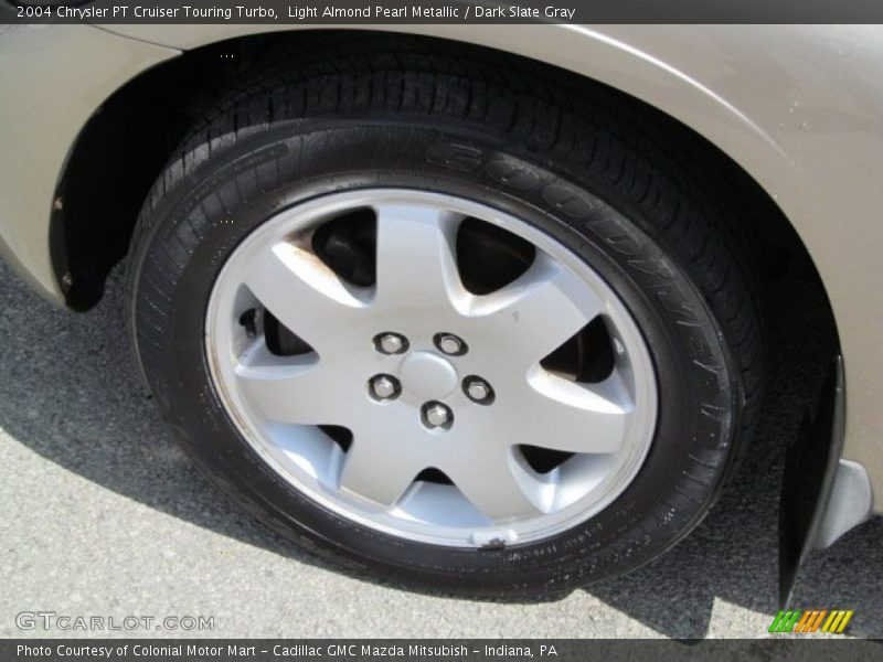 Light Almond Pearl Metallic / Dark Slate Gray 2004 Chrysler PT Cruiser Touring Turbo