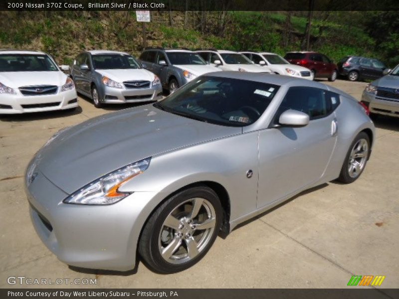 Brilliant Silver / Black Cloth 2009 Nissan 370Z Coupe