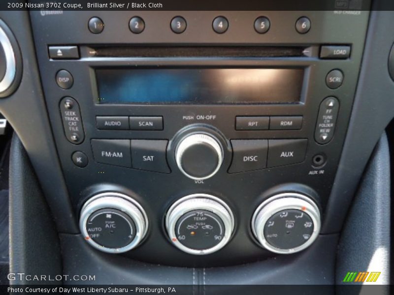 Brilliant Silver / Black Cloth 2009 Nissan 370Z Coupe
