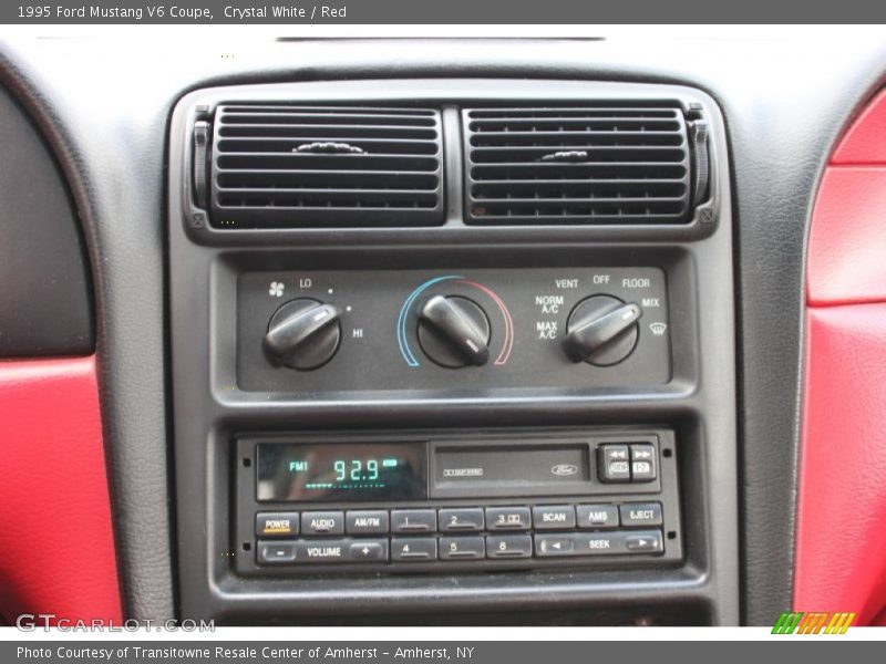 Controls of 1995 Mustang V6 Coupe