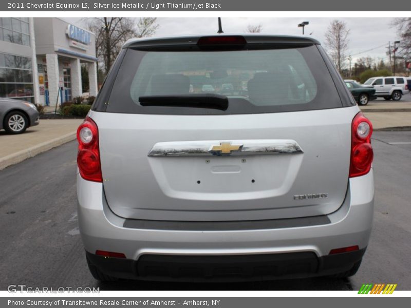 Silver Ice Metallic / Light Titanium/Jet Black 2011 Chevrolet Equinox LS