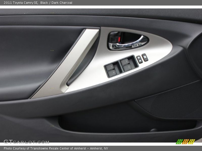 Black / Dark Charcoal 2011 Toyota Camry SE