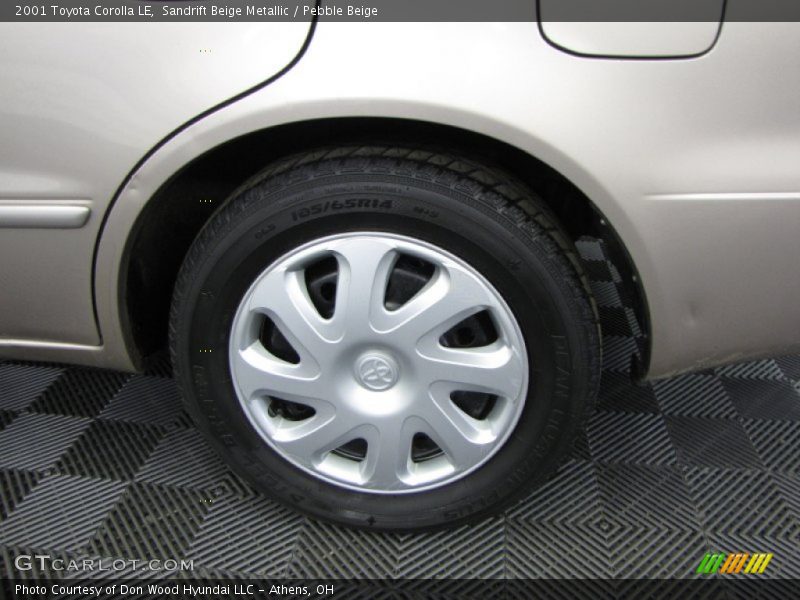 Sandrift Beige Metallic / Pebble Beige 2001 Toyota Corolla LE