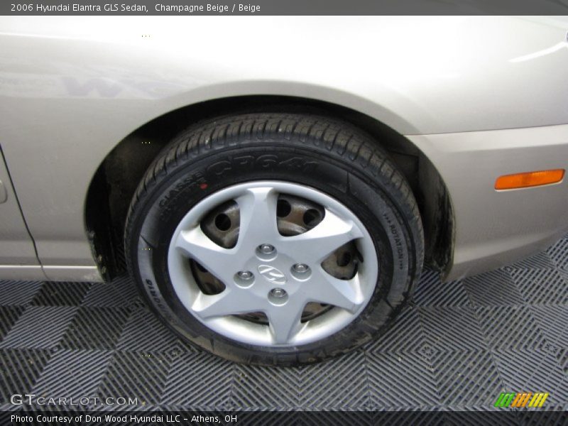 Champagne Beige / Beige 2006 Hyundai Elantra GLS Sedan