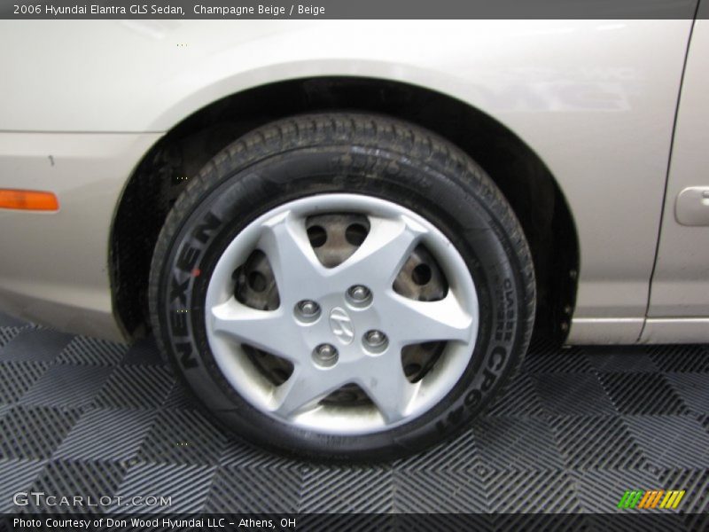 Champagne Beige / Beige 2006 Hyundai Elantra GLS Sedan