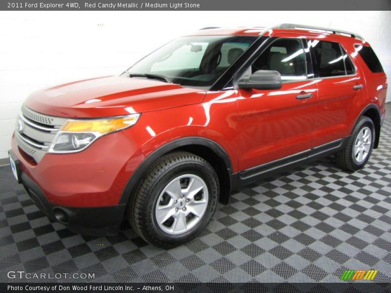 Front 3/4 View of 2011 Explorer 4WD