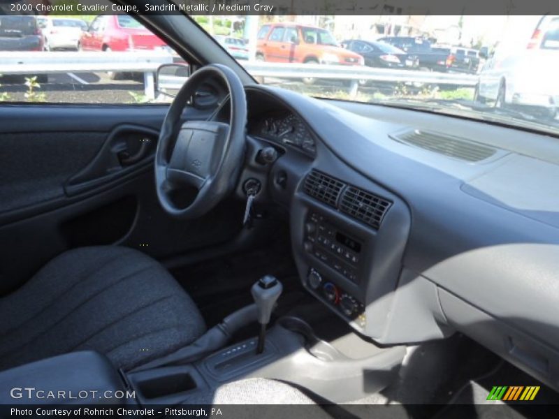 Sandrift Metallic / Medium Gray 2000 Chevrolet Cavalier Coupe