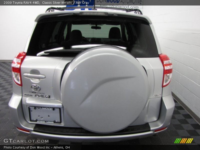 Classic Silver Metallic / Ash Gray 2009 Toyota RAV4 4WD