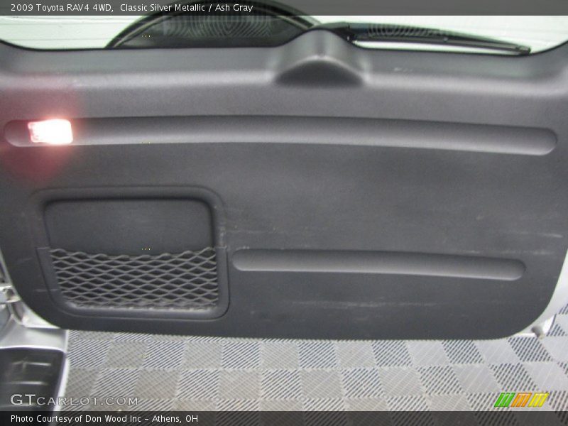 Classic Silver Metallic / Ash Gray 2009 Toyota RAV4 4WD
