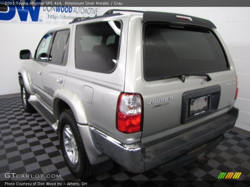 Millennium Silver Metallic / Gray 2001 Toyota 4Runner SR5 4x4