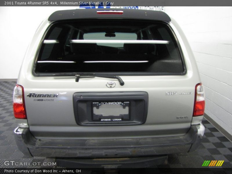 Millennium Silver Metallic / Gray 2001 Toyota 4Runner SR5 4x4