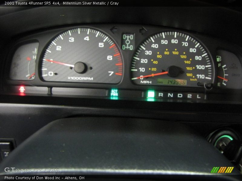 Millennium Silver Metallic / Gray 2001 Toyota 4Runner SR5 4x4