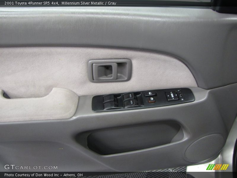 Millennium Silver Metallic / Gray 2001 Toyota 4Runner SR5 4x4