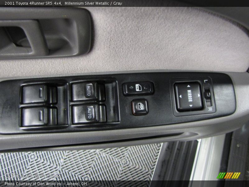 Millennium Silver Metallic / Gray 2001 Toyota 4Runner SR5 4x4