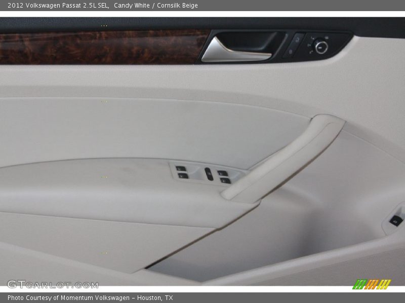 Candy White / Cornsilk Beige 2012 Volkswagen Passat 2.5L SEL