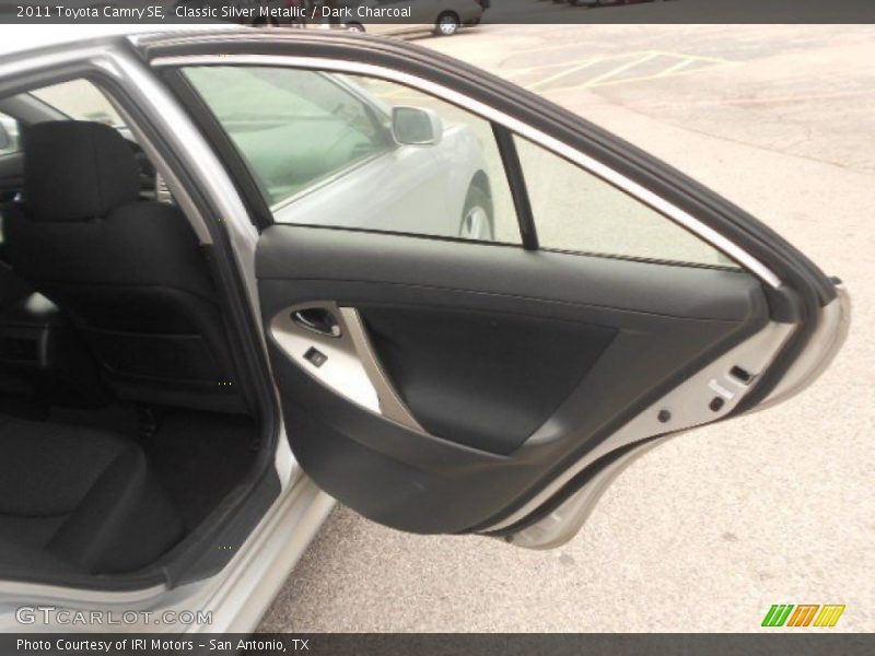 Classic Silver Metallic / Dark Charcoal 2011 Toyota Camry SE