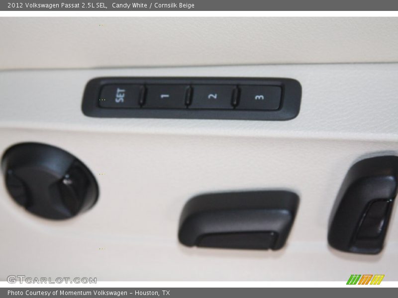 Candy White / Cornsilk Beige 2012 Volkswagen Passat 2.5L SEL