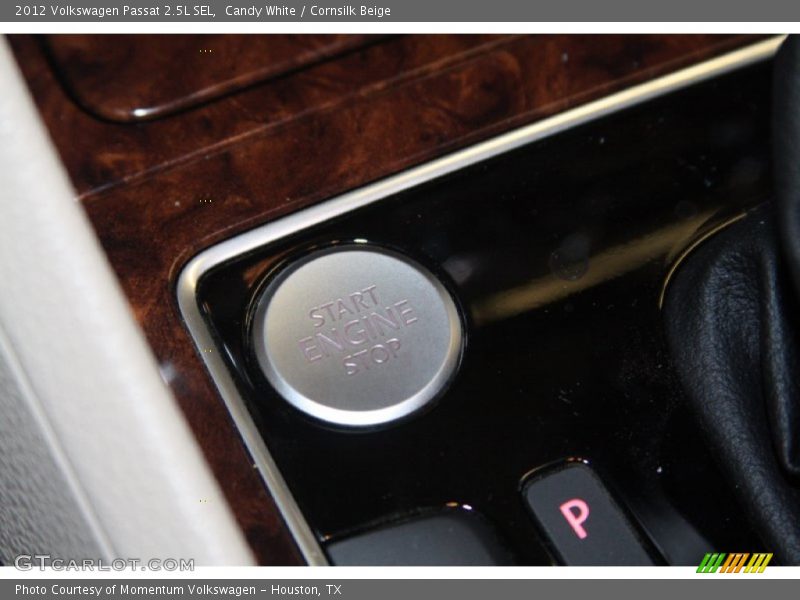 Candy White / Cornsilk Beige 2012 Volkswagen Passat 2.5L SEL