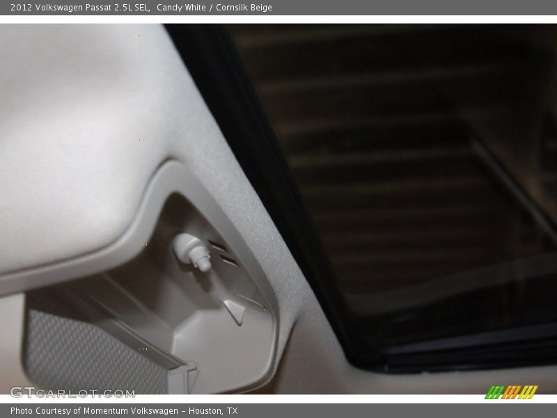 Candy White / Cornsilk Beige 2012 Volkswagen Passat 2.5L SEL