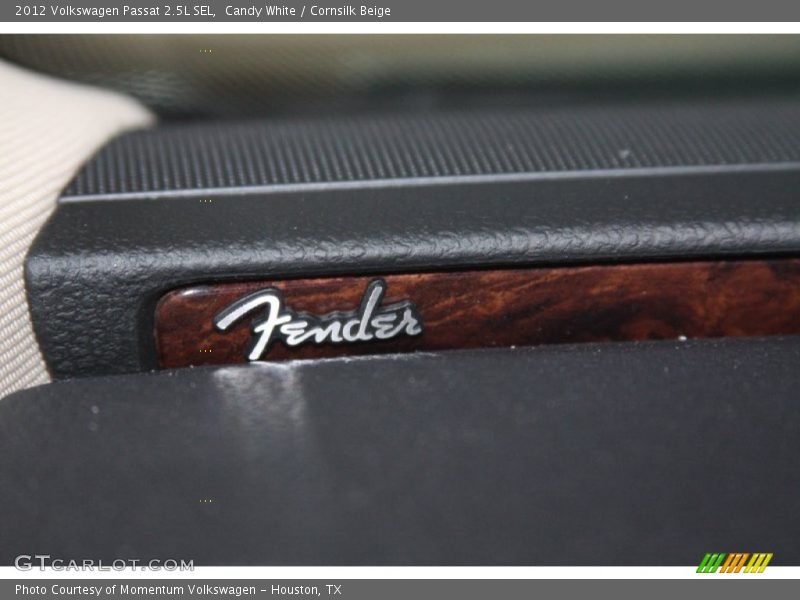 Candy White / Cornsilk Beige 2012 Volkswagen Passat 2.5L SEL