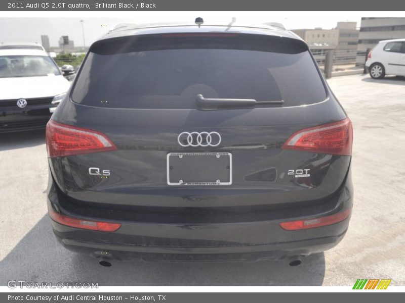 Brilliant Black / Black 2011 Audi Q5 2.0T quattro